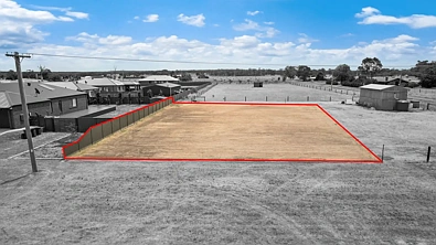 Carisbrook SPACIOUS RESIDENTIAL BLOCK WITH EXCELLENT FRONTAGE