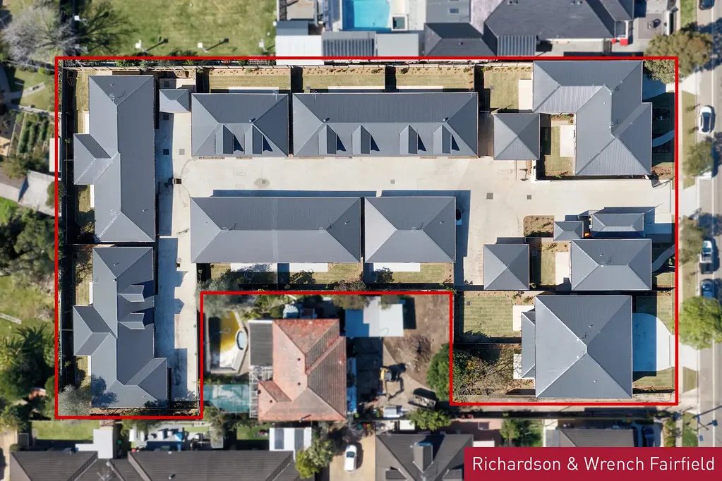Chester Hill 5房 建筑师设计联排 优质石材台面 便利火车站近 优质当地学校 开敞式起居区 Brand New Duplexes, Townhouses & Villas Near Completion in Prime Chester Hill