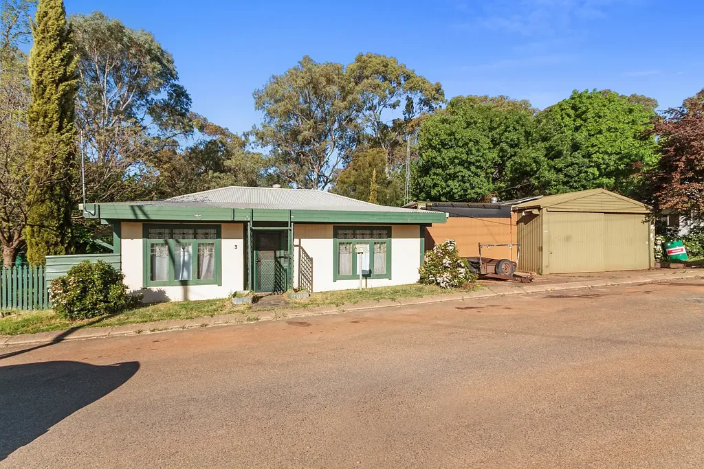 3 Archer Street, Clare, SA 5453