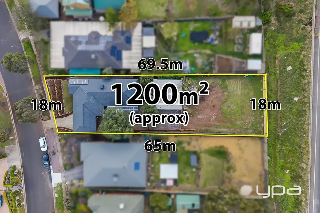 Bacchus Marsh 4房 宽敞1,200平方米地块上的精致家庭奢华 SOPHISTICATED FAMILY LUXURY ON AN EXPANSIVE 1,200SQM BLOCK