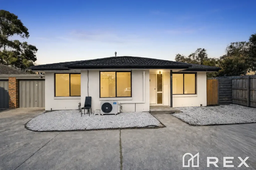 Cranbourne North 2ਬੈੱਡਰੂਮ Fully Renovated Luxury Living in the Heart of Cranbourne North