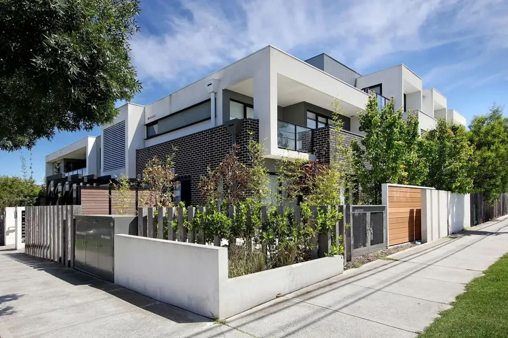 Mckinnon 2બેડરૂમ LARGE LIGHT AND BRIGHT FIRST FLOOR APARTMENT