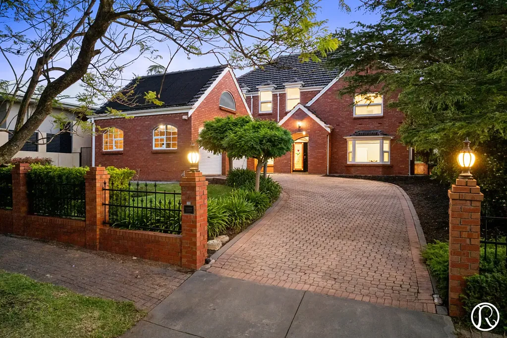 Burnside 5房  Your Kingdom on Kings