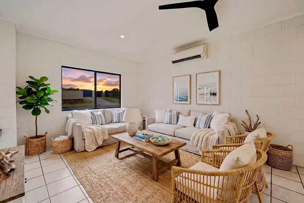 34 Hollywood Boulevard, White Rock, QLD 4868