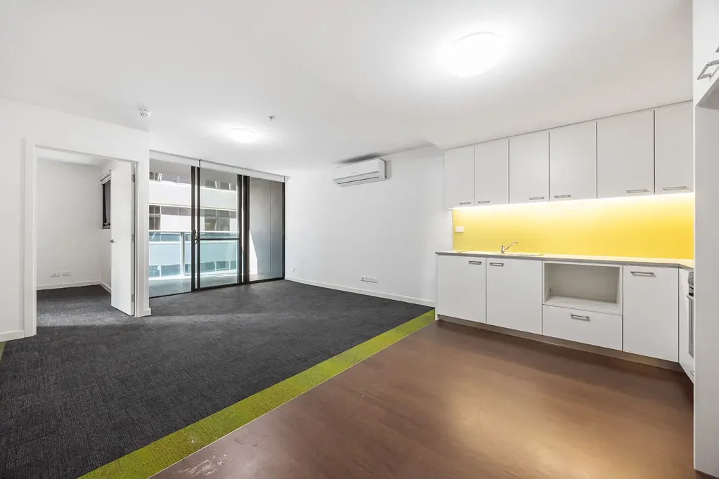 CBD Living in Great Location!