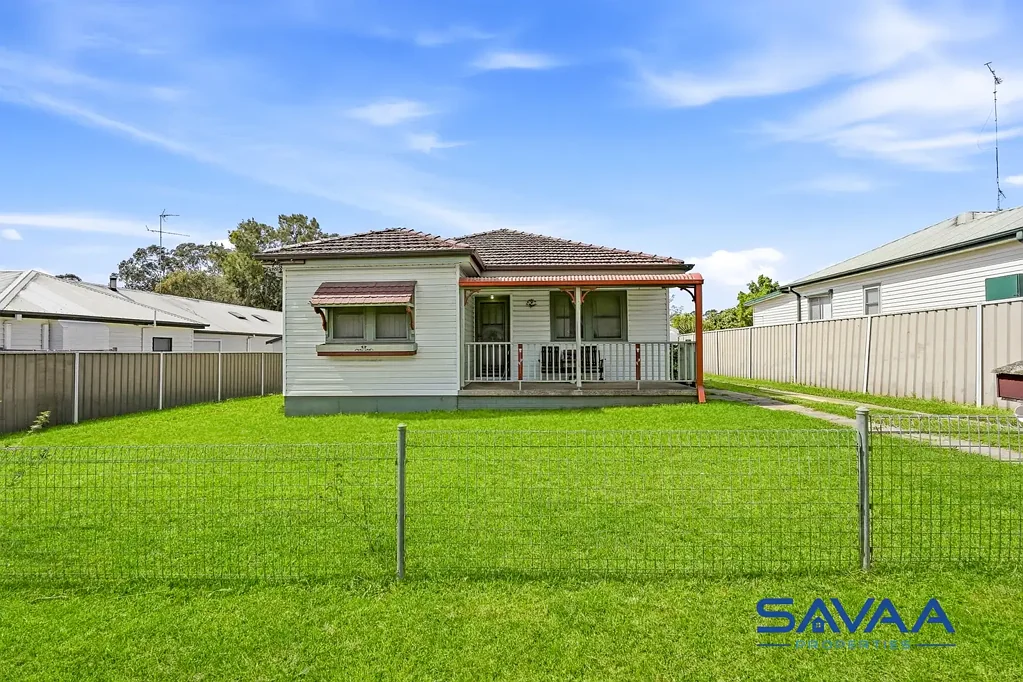 Schofields 4બેડરૂમ Home, Investment or Future Potential