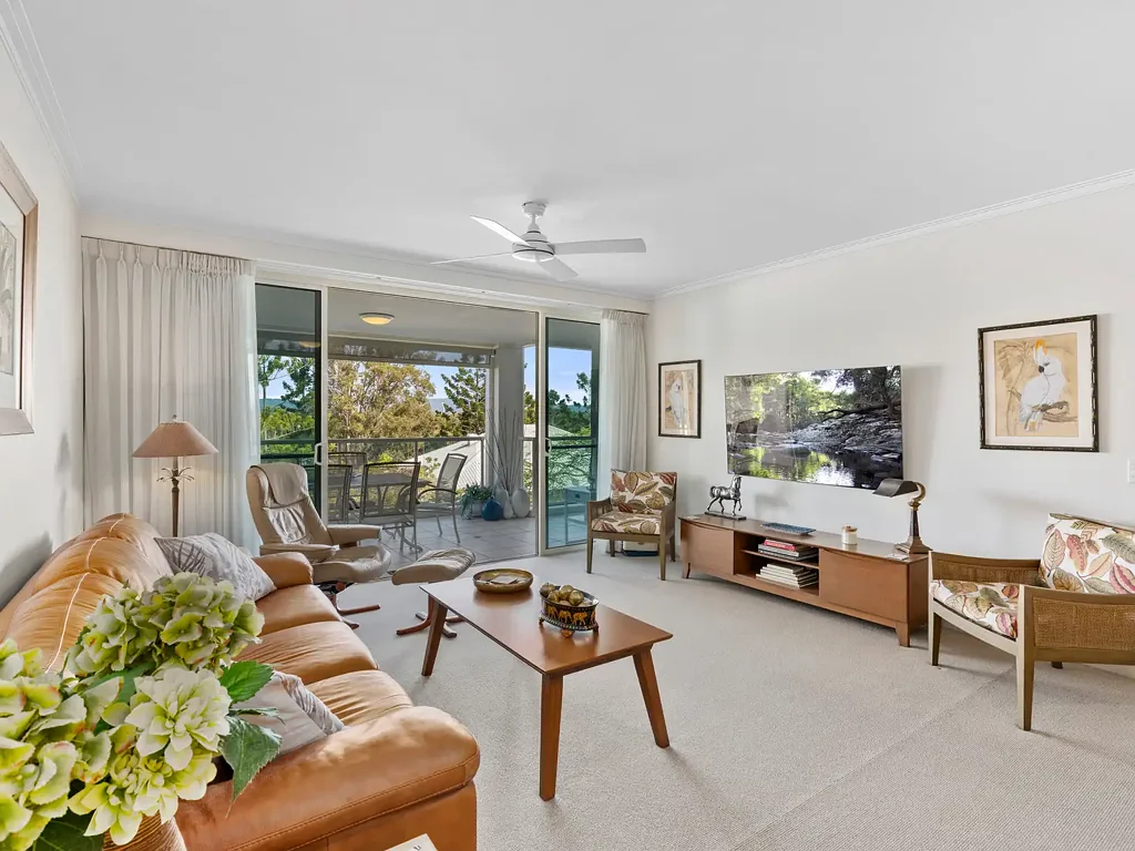 4154 Archer Hill Drive, Benowa, QLD 4217