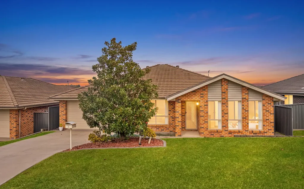 Hamlyn Terrace 4બેડરૂમ Spacious, Sunlit and Designed for Easy Family Living