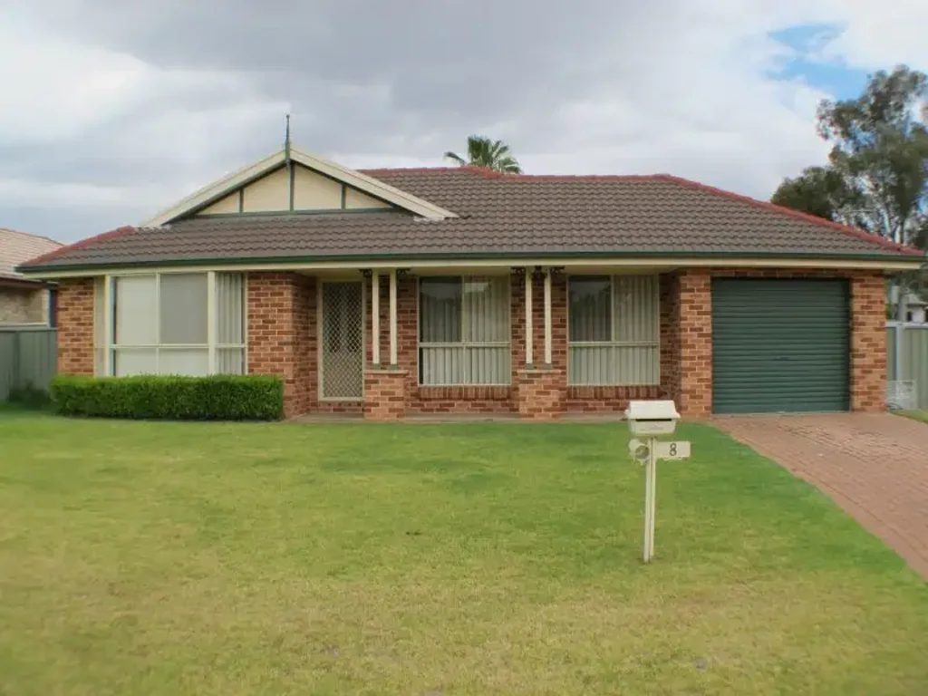 8 Thomas Clarke Place, Mudgee