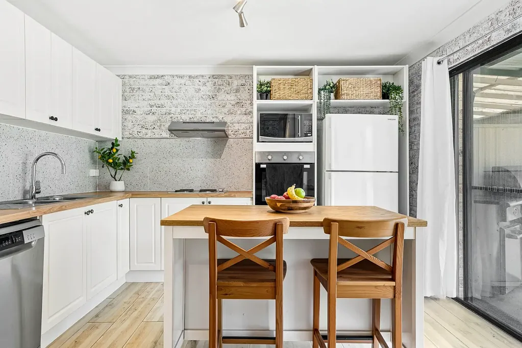 2/24 Books Crescent, Mcgraths Hill, NSW 2756