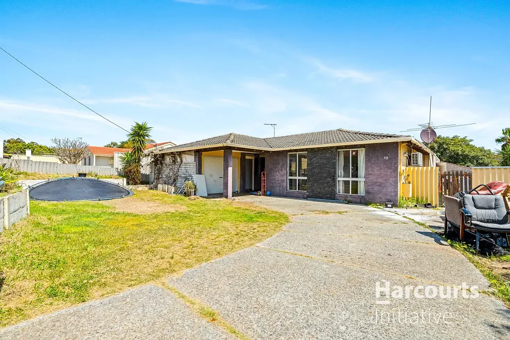 19 Curtis Way, Girrawheen, WA 6064