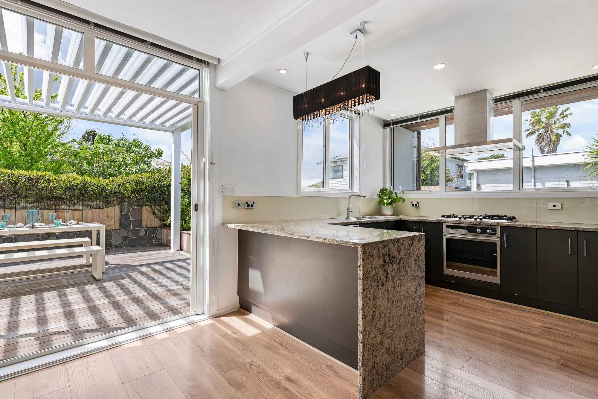 31 Ferndale Road, Mount Wellington, photo 4