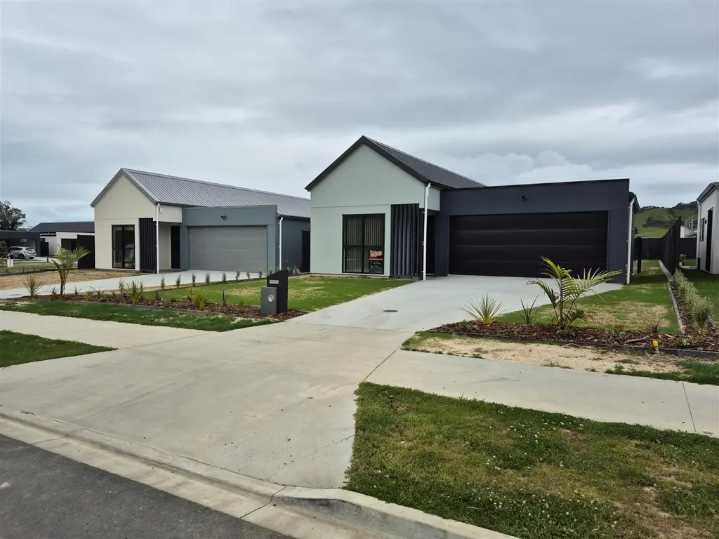 Kawakawa Bay 4chambre Completion Soon - Be Quick!!