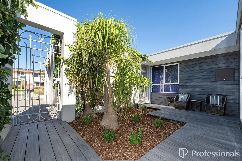 10 Lovell Way, Bayswater, WA 6053