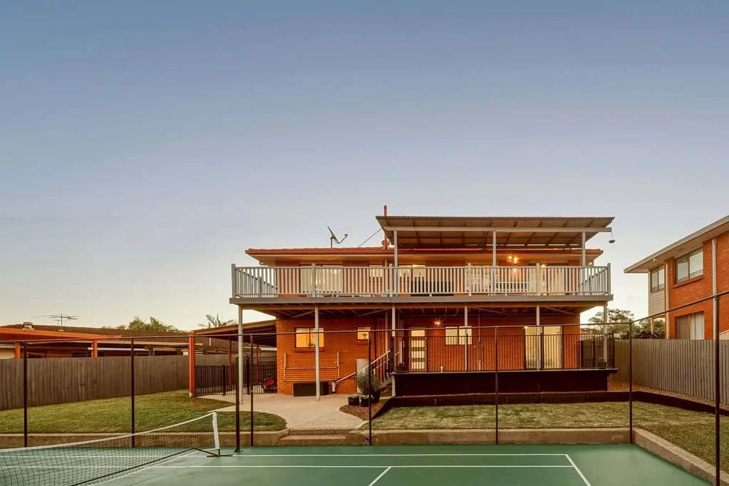 Mansfield 6બેડરૂમ Spacious Family Living with Pickleball Court & Dual Living Potential