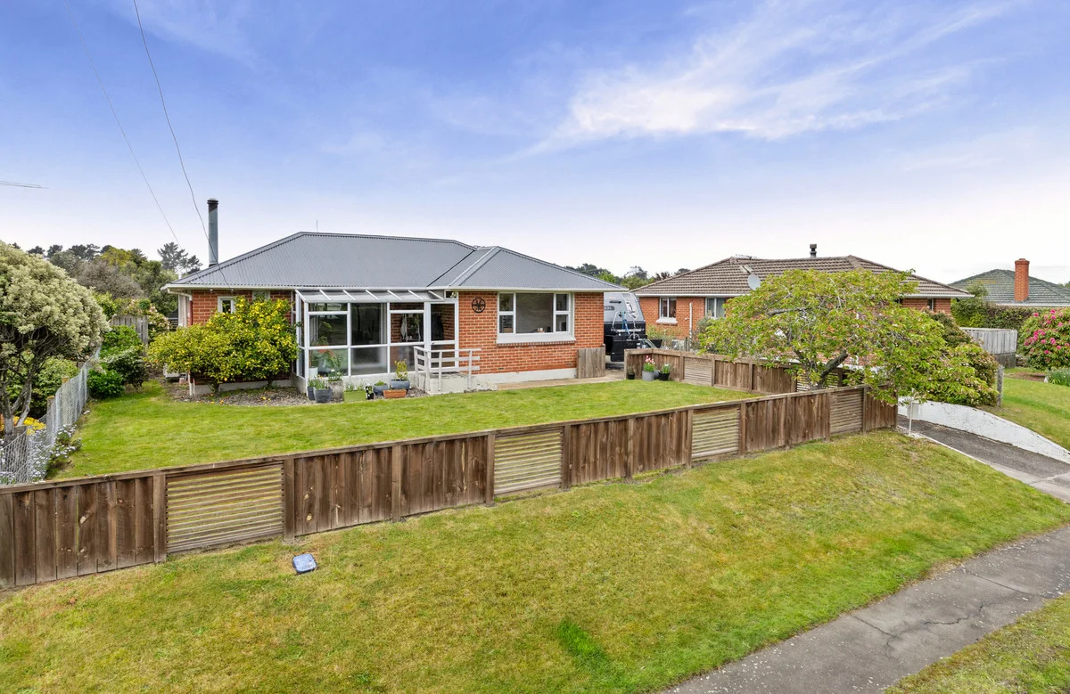 Waldronville 3Moenga Renovated Starter Opposite Island Park Golf Course