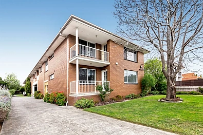 Labas ng Bahay - 2/30 Katandra Road, Ormond, VIC 3204