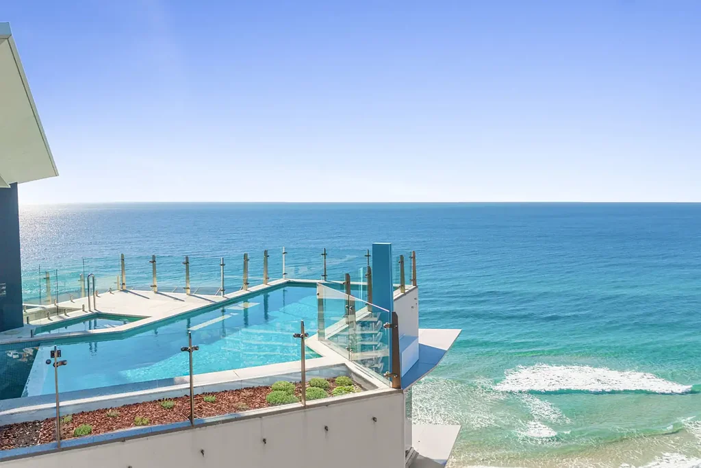 Surfers Paradise 5غرفة نوم Prized Absolute Beachfront Penthouse -Overseas Sellers