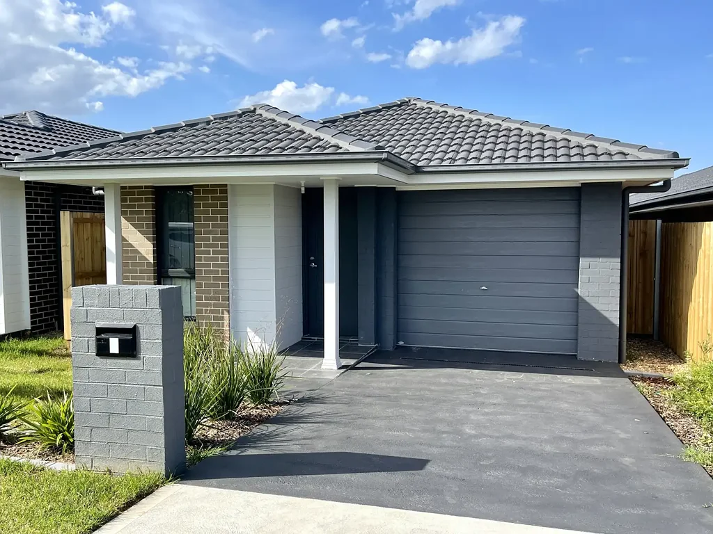 Modern Four-Bedroom Home Offering Comfort and Convenience