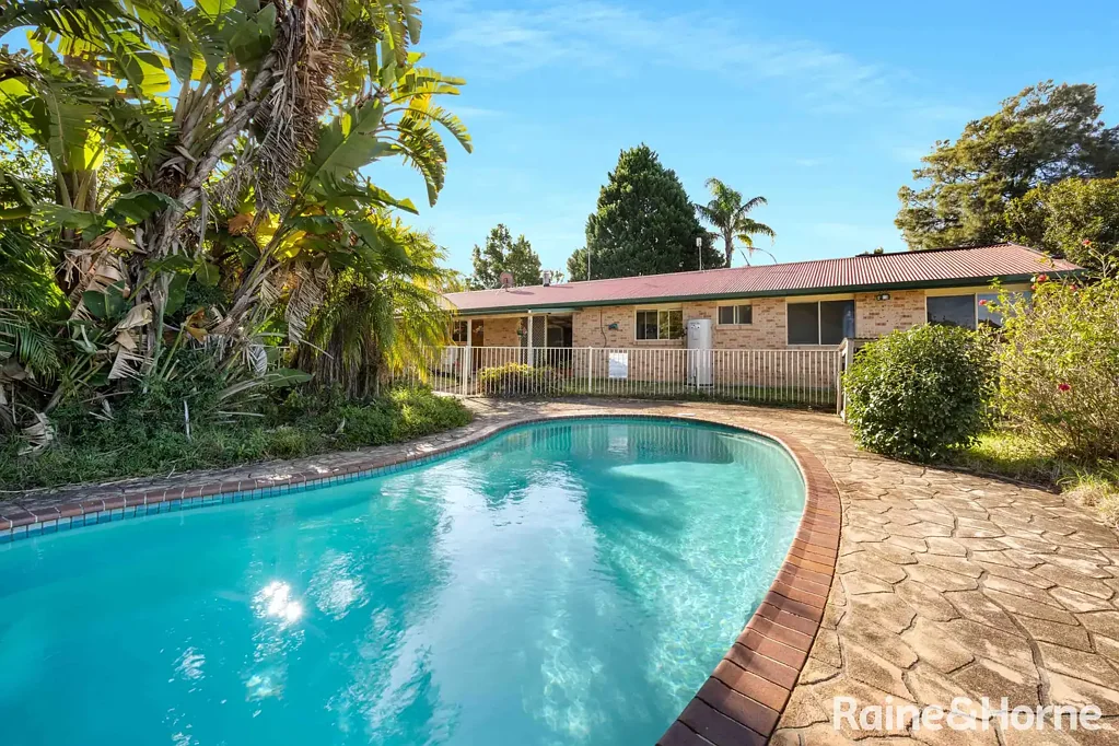 North Nowra 4 Bedroom Hidden Gem