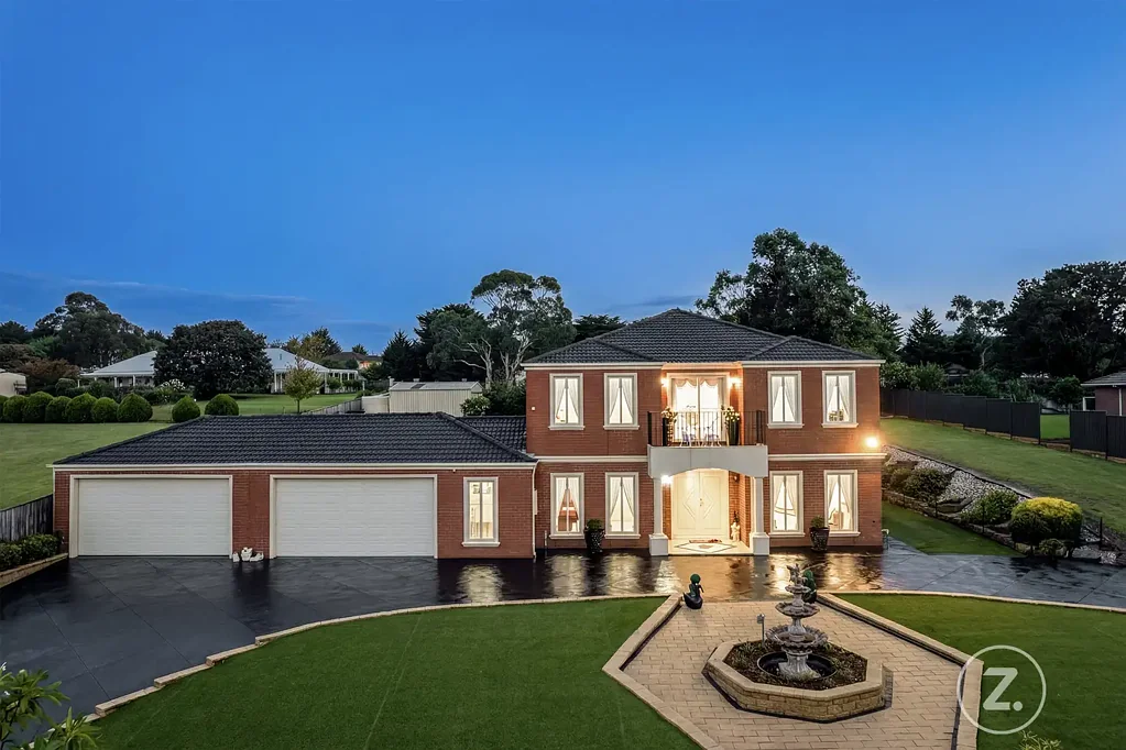 Narre Warren North 5Kwarto Grand Luxe Family Living on 2012m² in Prestigious Narre Warren North