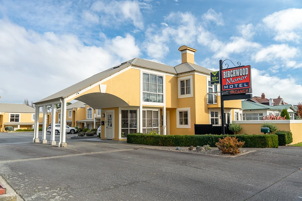 Invercargill Land, Building and Business Opportunity!