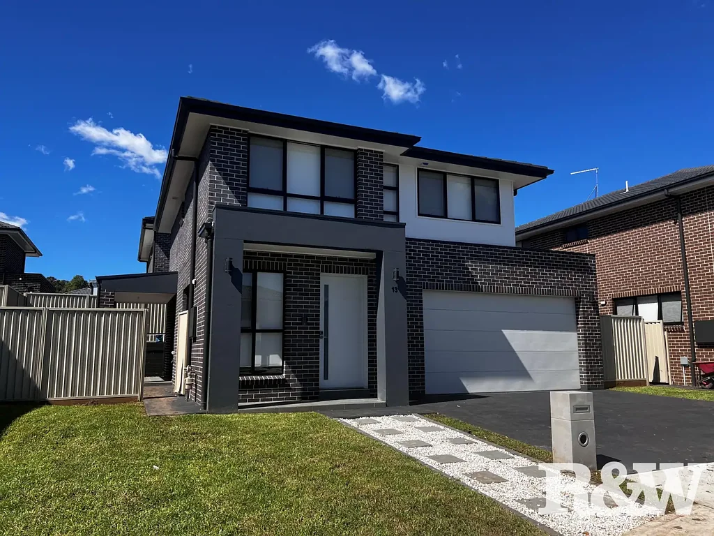 Beautifully presented four bedroom double story home