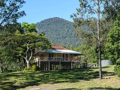 Labas ng Bahay - Address Withheld, Kobble Creek, QLD 4520