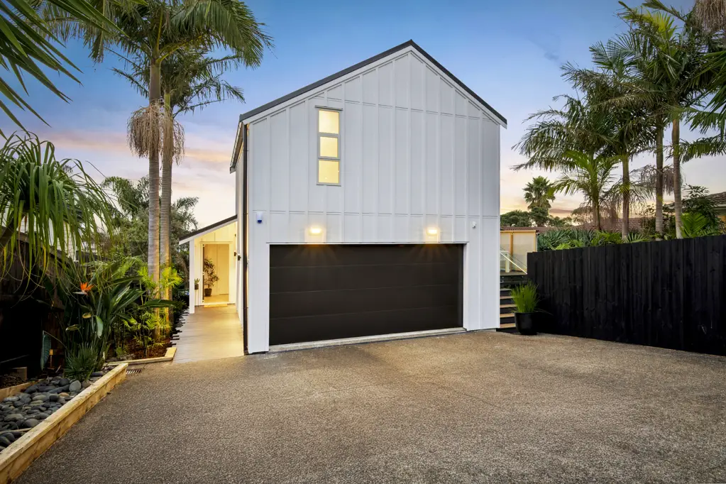 2/4 Richards Avenue, Forrest Hill, North Shore City, Auckland