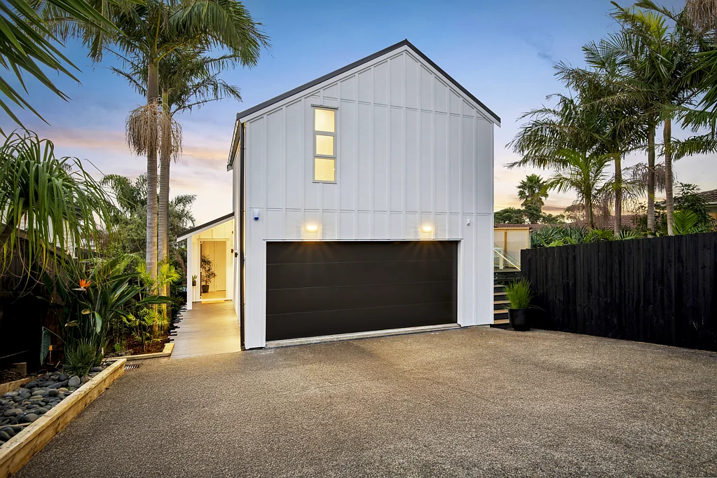 2/4 Richards Avenue, Forrest Hill, North Shore City, Auckland