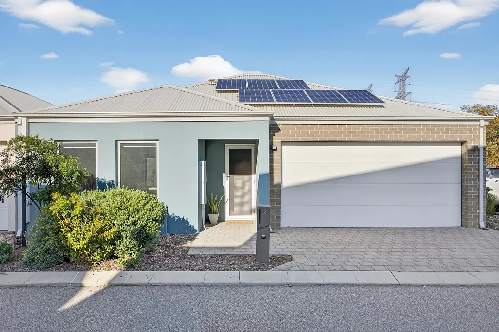 2 Minigwal Loop, Hammond Park, WA 6164