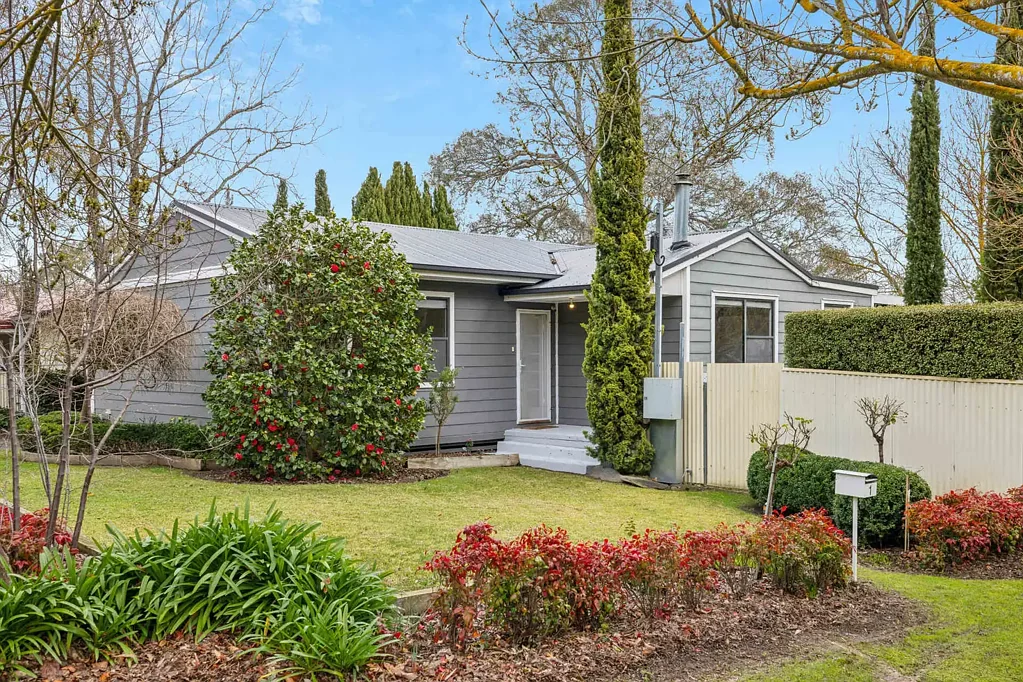 Woodside 3Phòng ngủ Charm, Trade and Family Space on a Lifestyle Country Corner