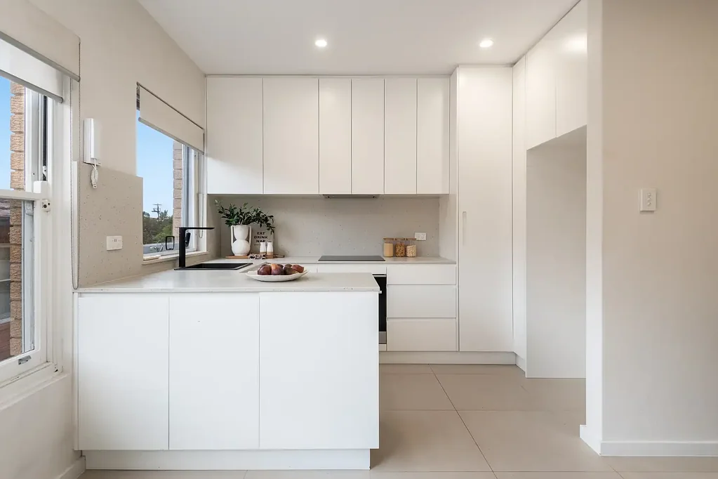 Brighton-Le-Sands 2ਬੈੱਡਰੂਮ Updated Apartment Perfectly Positioned for an Enviable Bayside Lifestyle