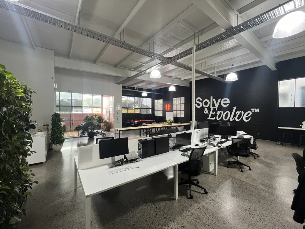 Kingsland Funky & Fitted - Kingsland Office