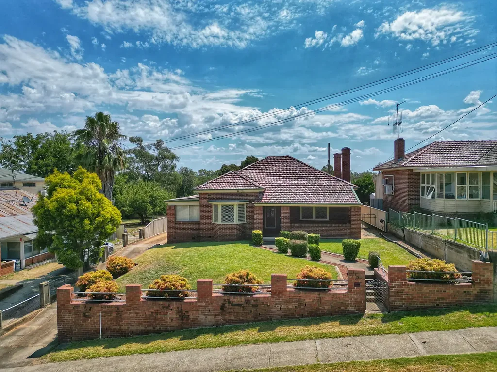 8 Lachlan Street, Cowra, NSW 2794