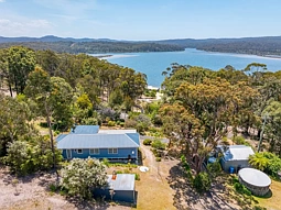 2 Arunda Lane, Eden