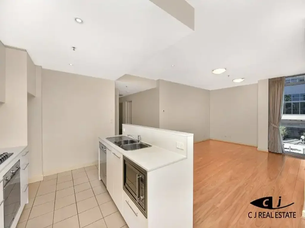 2 bedroom apartment in a most convenient location in Rhodes