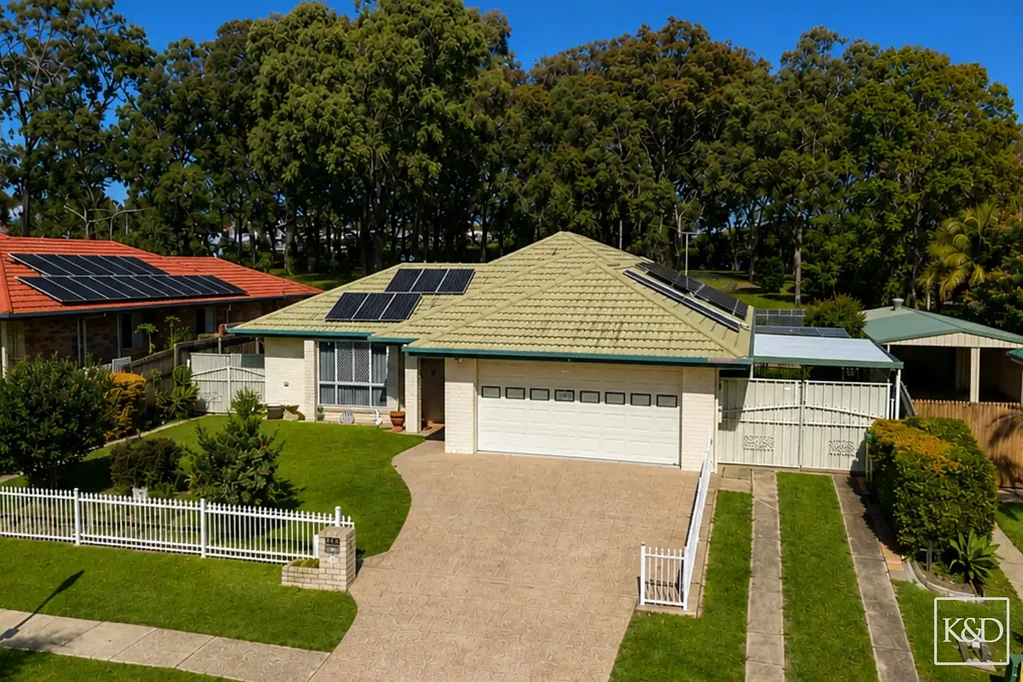 Sandstone Point 4房 一个绝佳的住宅机会正等待您的考察。 A great residential opportunity awaits your inspection.