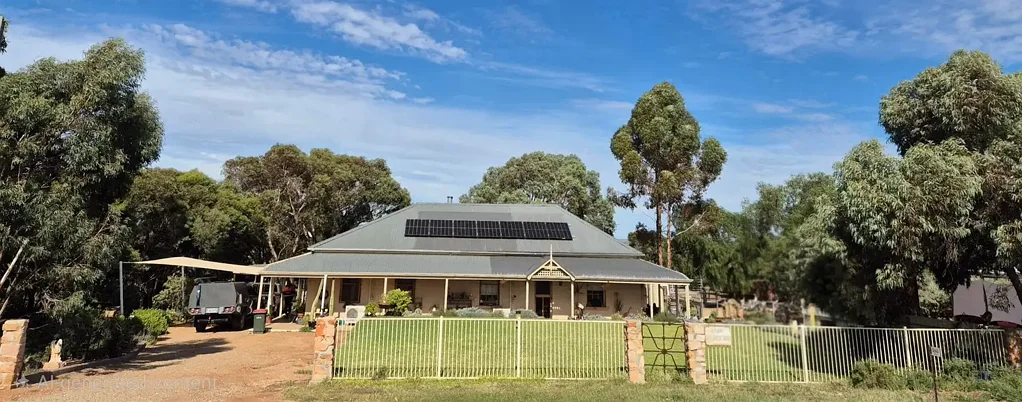 Yongala Established Dog/Cat Boarding Facility & 3 bed Stone House on 15 acres of land.