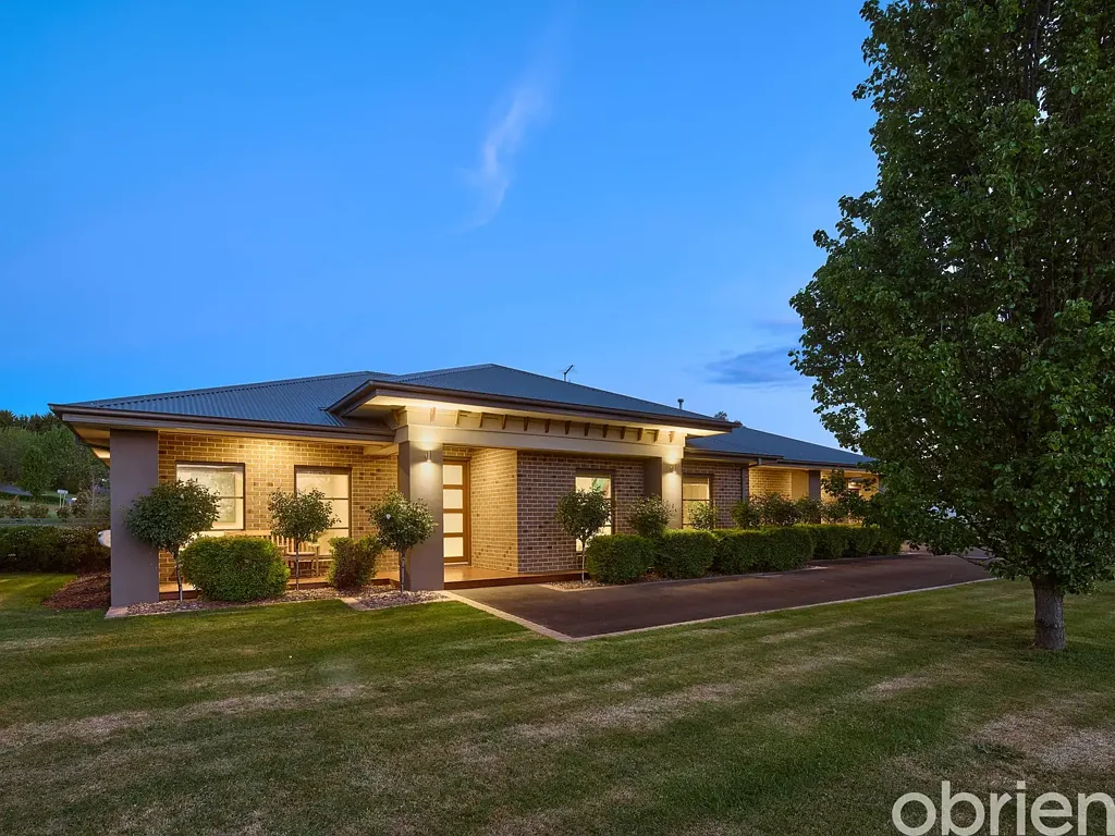 Drouin 4 Bedroom Imagine Resort-Style Entertaining With Space For Everything.

Can you picture it?
