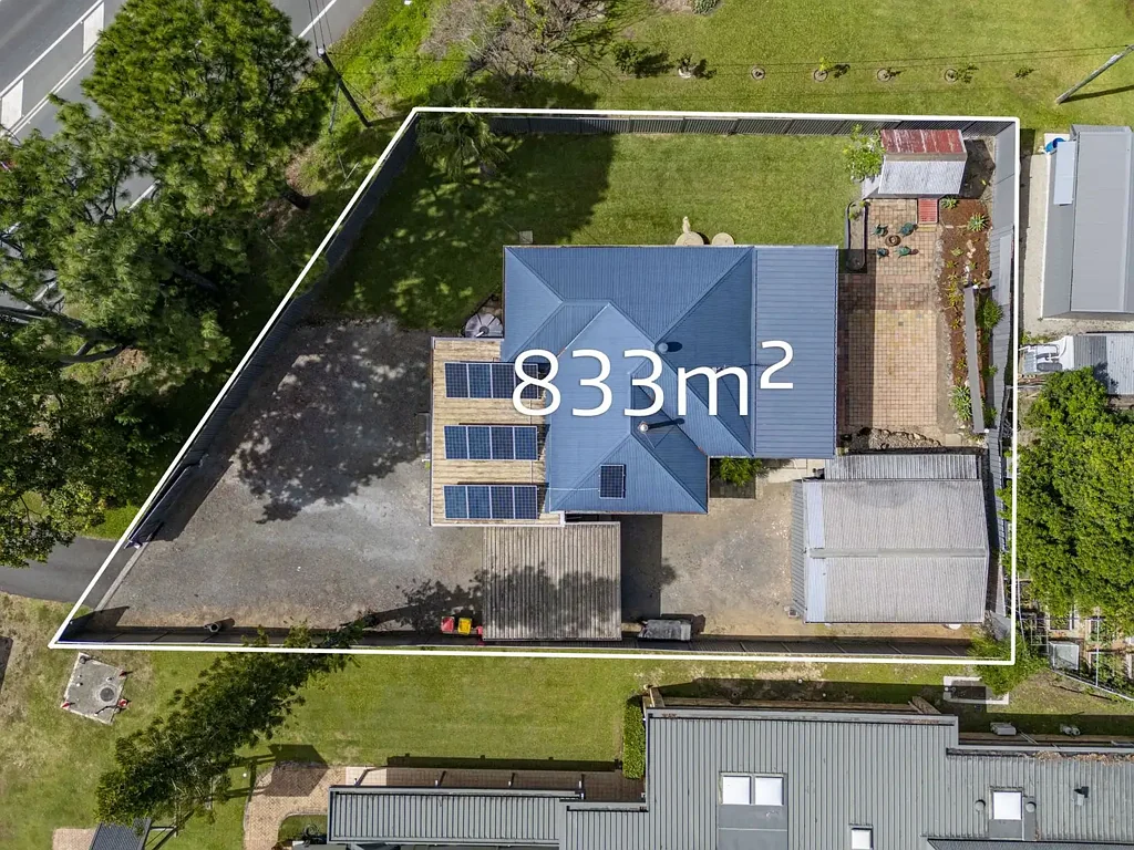 Oxenford 4બેડરૂમ LARGE BLOCK HUGE POTENTIAL - MUST SEE!
PRIVATE INSPECTIONS WELCOME