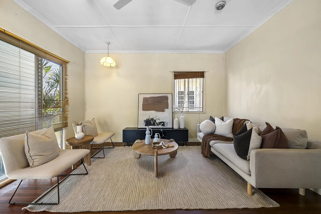 Alderley 2房 Alderley绿树社区 405m²平坦土地 2卧功能厨房 家庭办公室 步行公园 城市便利融合 Rare Hilda Street Enclave: The Ultimate Blank Canvas 7km from the CBD