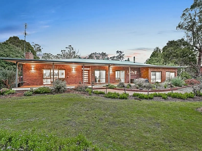 Bunyip 5房  The Perfect Family Home on 1.7 Acres