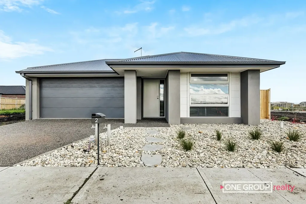 Spacious Family Home for Lease in Beveridge – 4 Beds, 2 Baths, Solar-Powered Comfort!