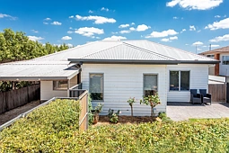12 Elizabeth Street, Hamilton