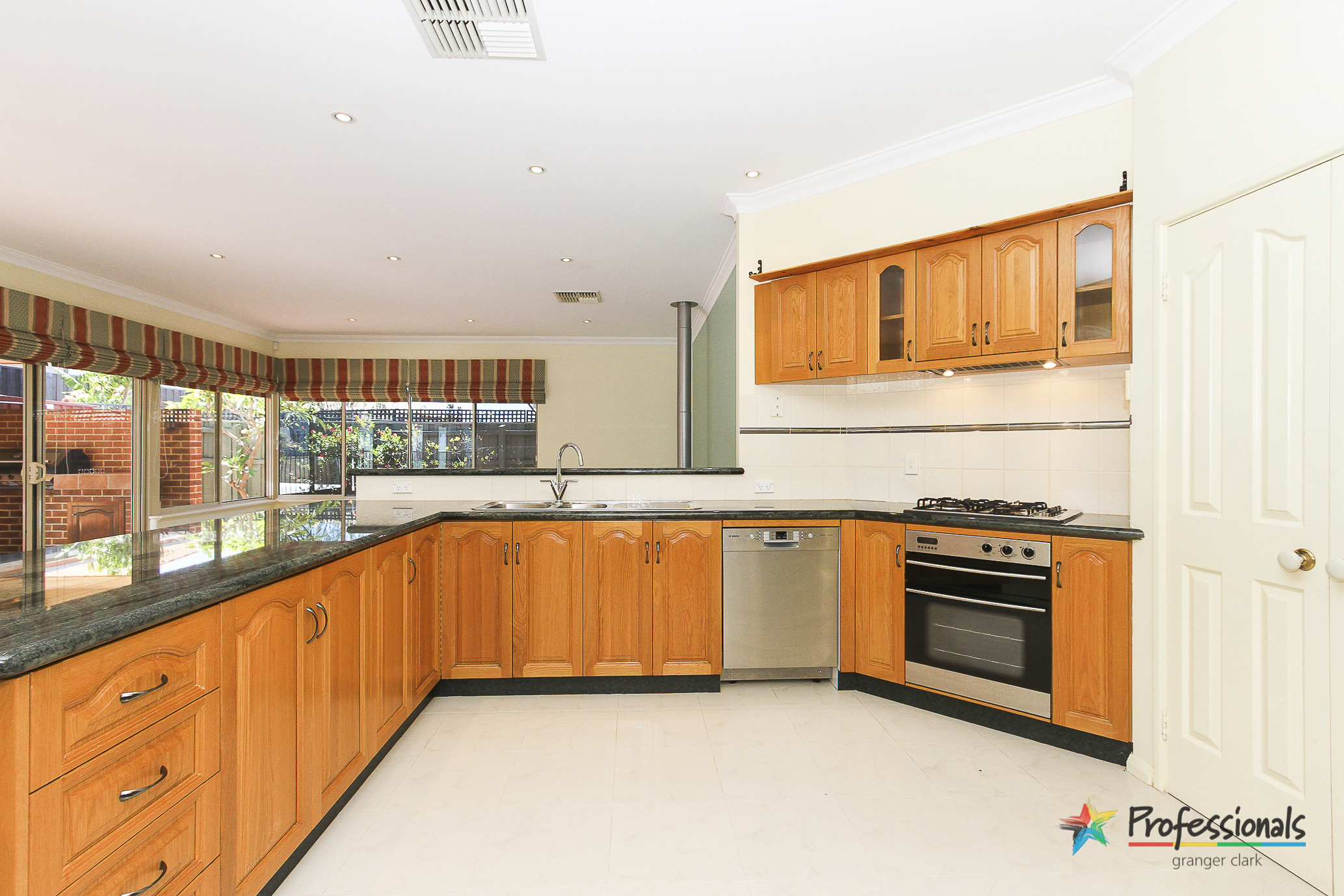 16 SANDOWN CIR, HENLEY BROOK WA 6055, 0 phòng ngủ, 0 phòng tắm, House