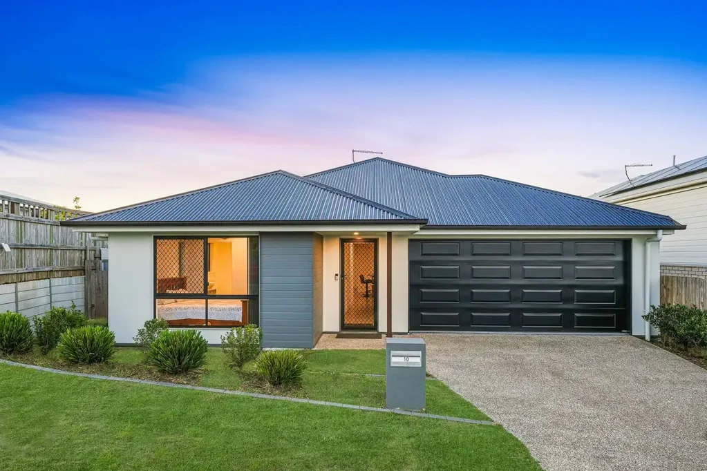 10 Palk Place, Spring Mountain, QLD 4300