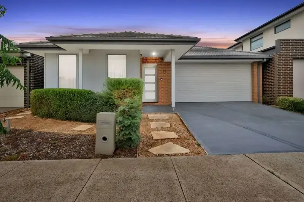 17 Olympic Drive, Donnybrook, VIC 3064