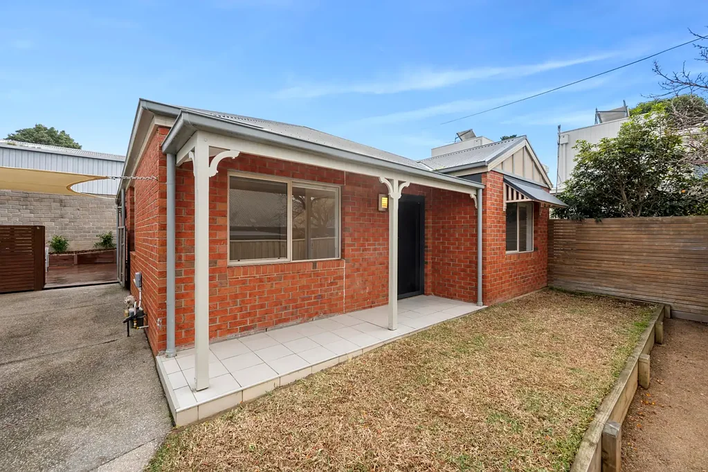 2/2 Marcus Street, Highton, VIC 3216