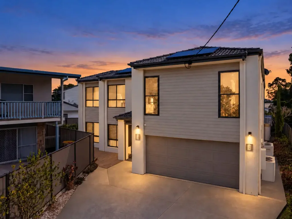 Maroochydore 8બેડરૂમ Next Door to the CBD, an 8-Bedroom Goldmine Returning $2,000/Week